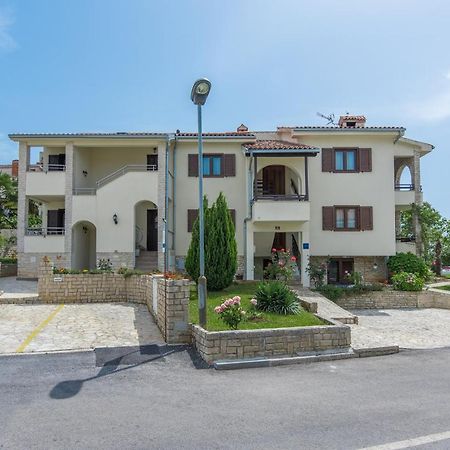Apartmani Lorena Porec Ngoại thất bức ảnh