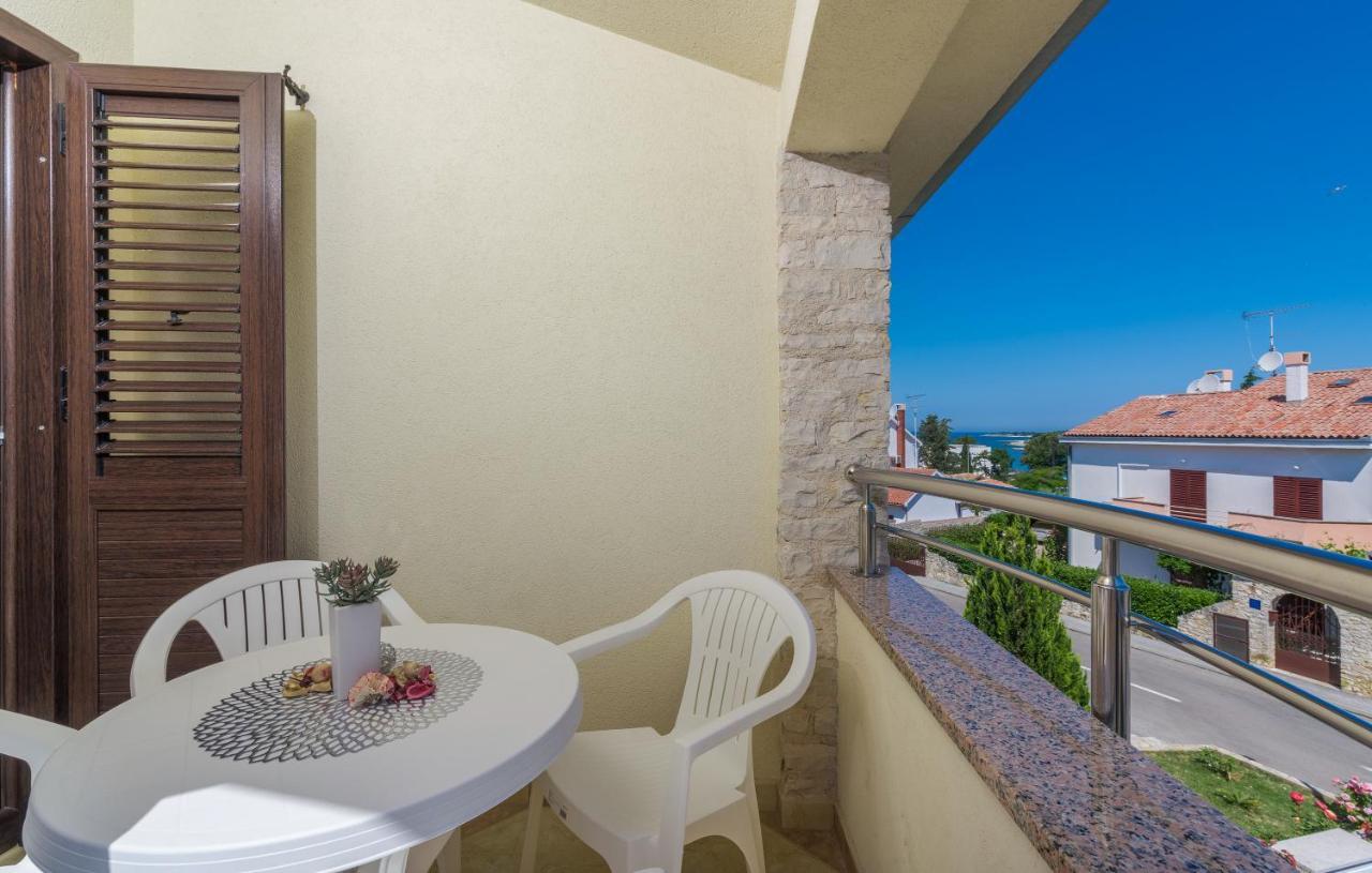 Apartmani Lorena Porec Ngoại thất bức ảnh