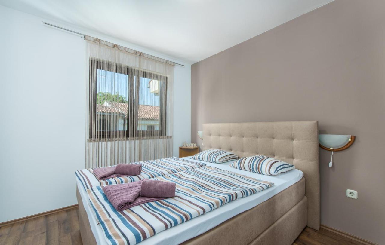 Apartmani Lorena Porec Ngoại thất bức ảnh