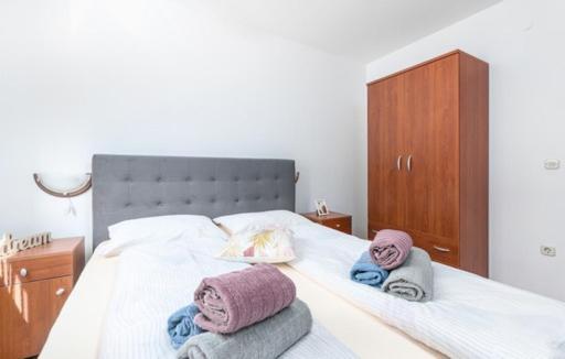 Apartmani Lorena Porec Ngoại thất bức ảnh