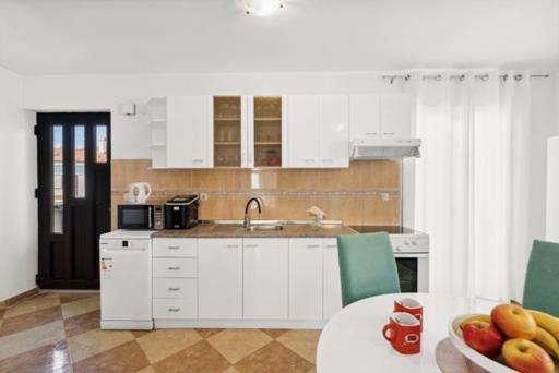 Apartmani Lorena Porec Ngoại thất bức ảnh